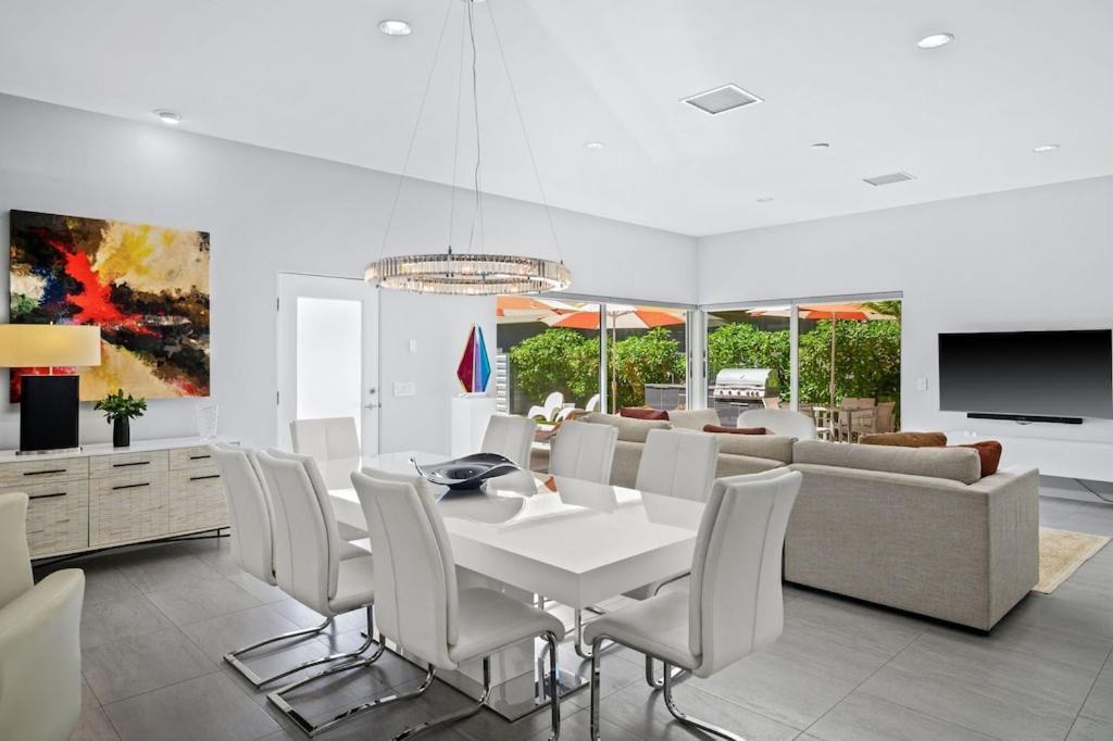 Spectacular Home In The Morrison W/ Private Pool Palm Springs Bagian luar foto