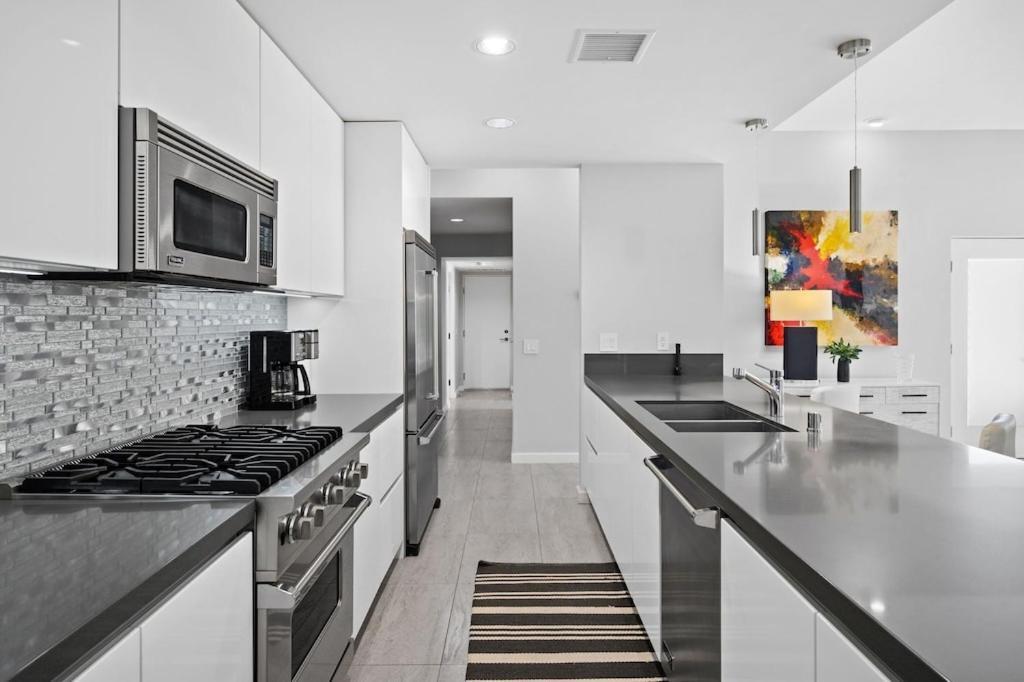 Spectacular Home In The Morrison W/ Private Pool Palm Springs Bagian luar foto